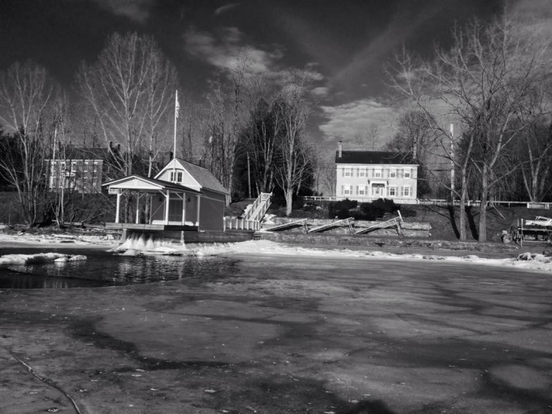 Rosslyn boathouse by Bill Amadon, March 13, 2015